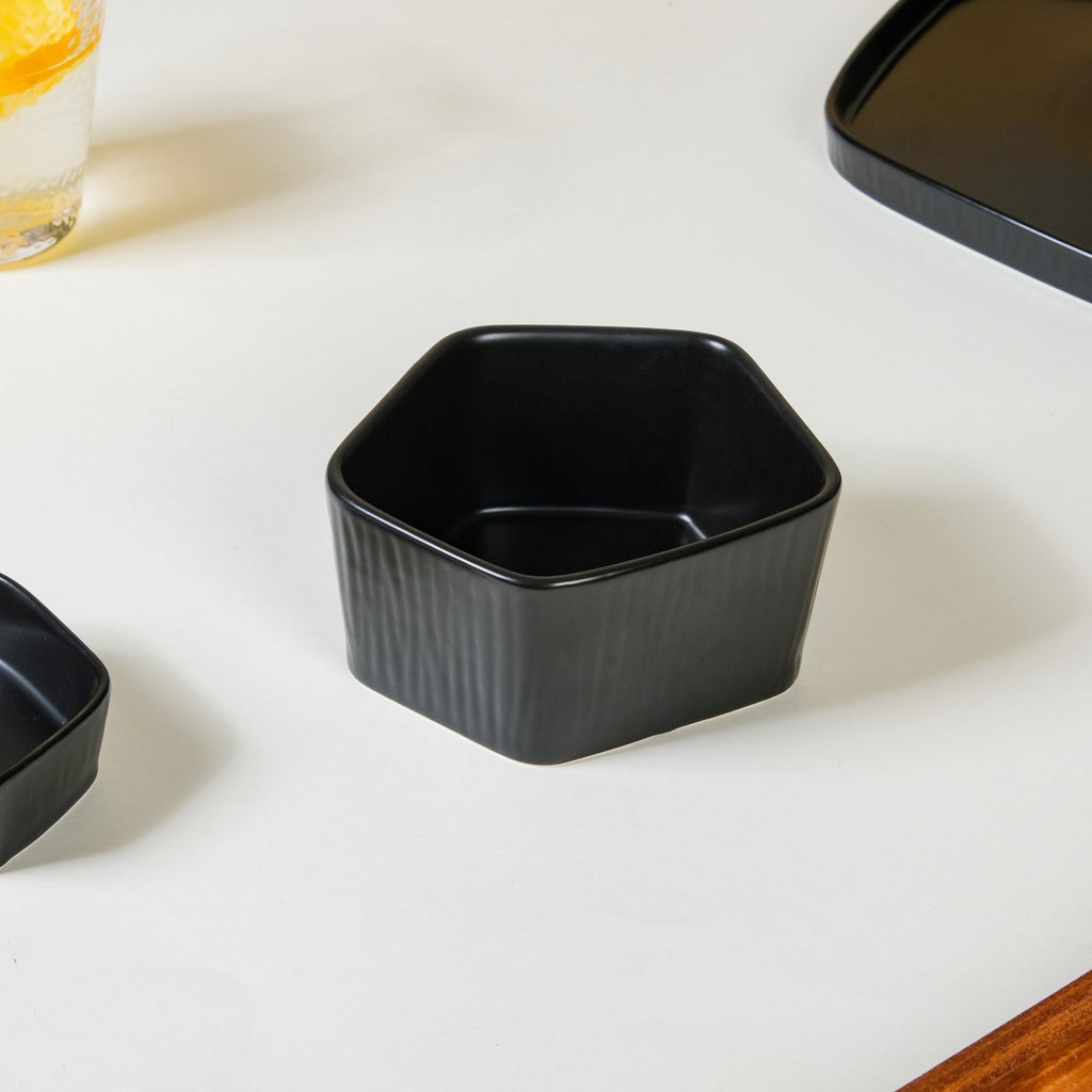 Pentagon Black 19 Piece Dinner Set For 4 Nestasia