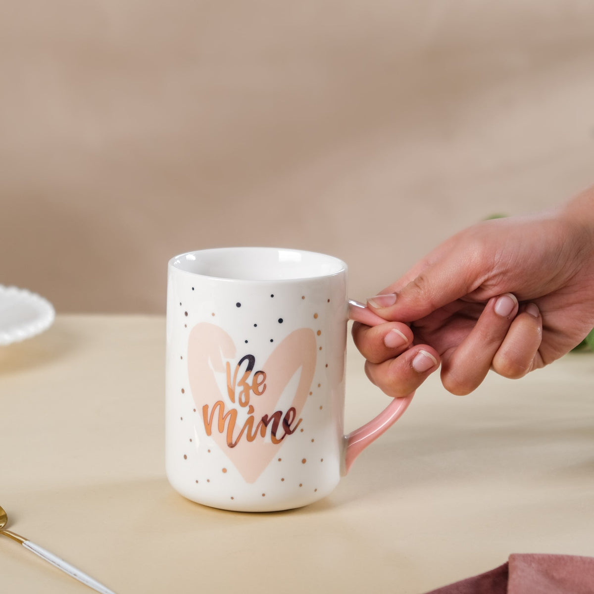White Mug Nestasia