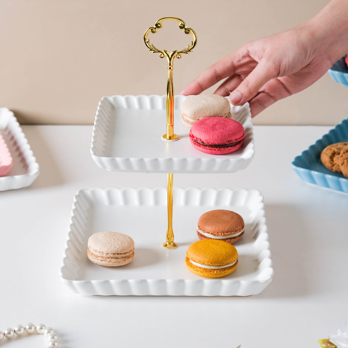 Snow White Square 2-tier Cupcake Stand Nestasia
