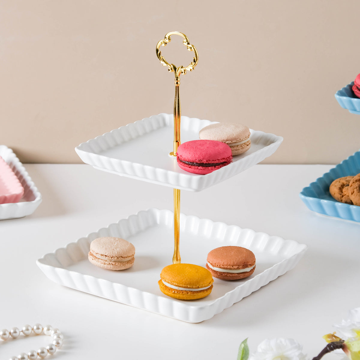 Snow White Square 2-tier Cupcake Stand Nestasia