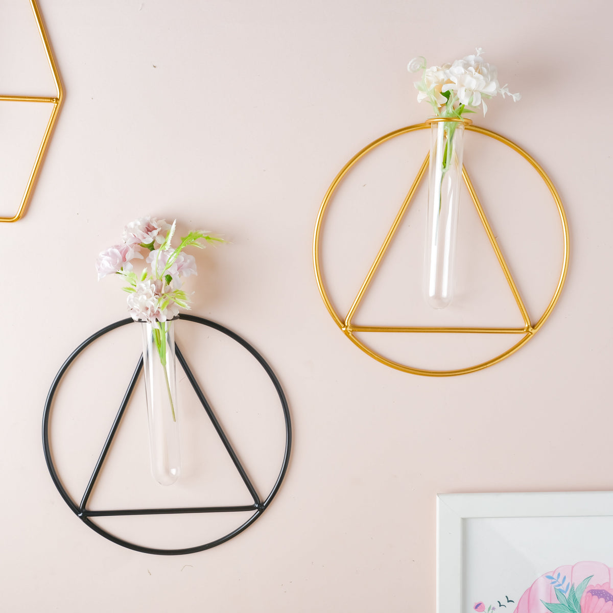 Hanging Glass Planter - Triangle Nestasia