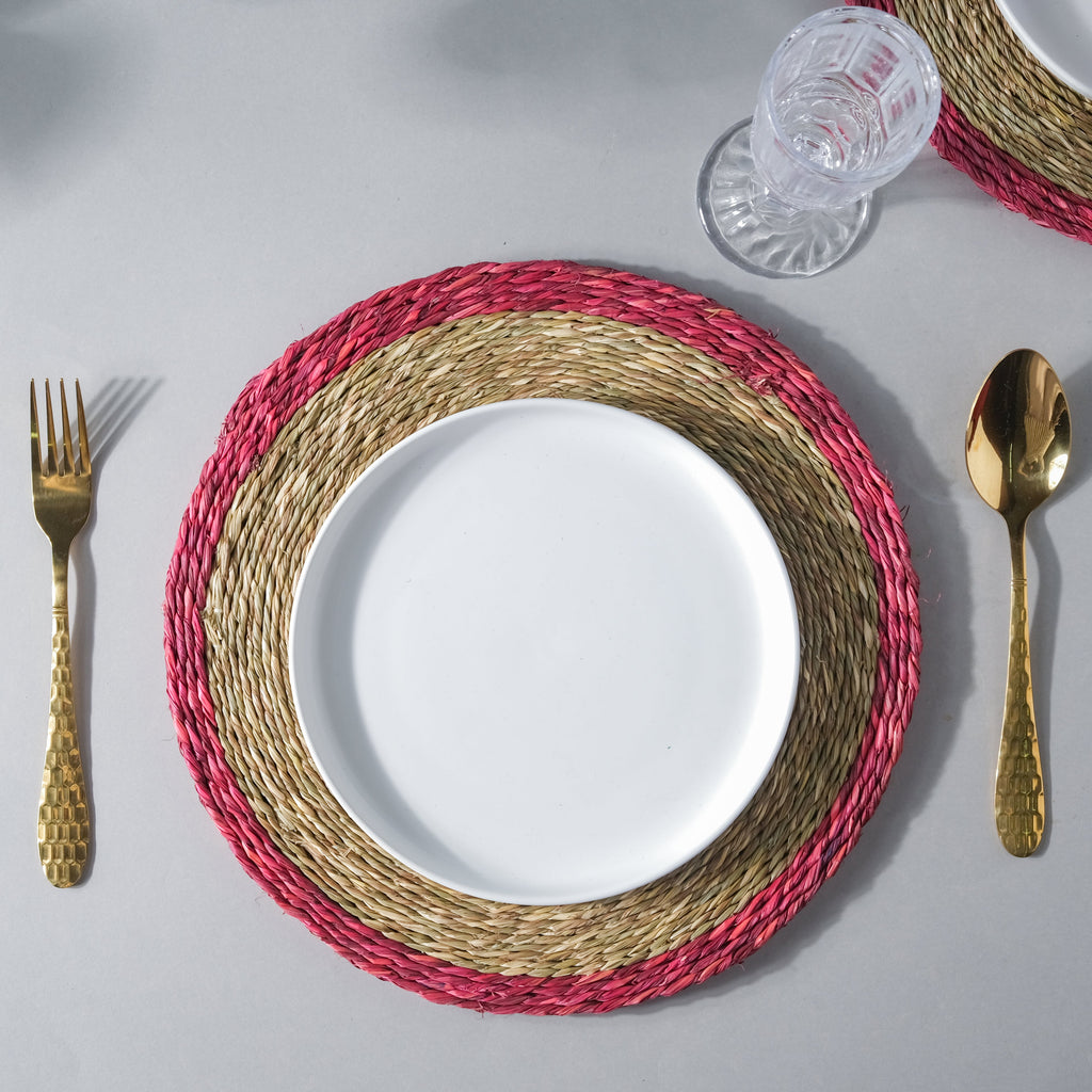 Round Sabai Trivet Red Nestasia