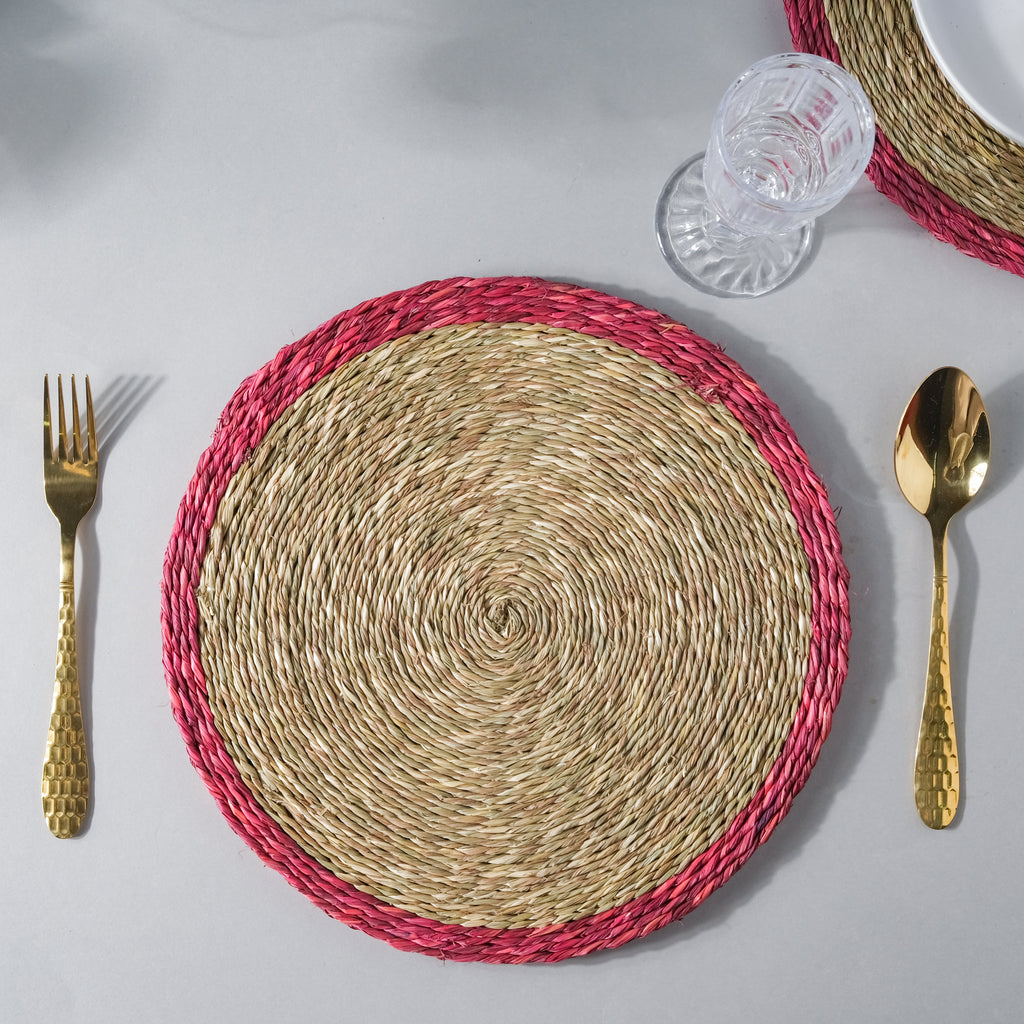 Round Sabai Trivet Red Nestasia