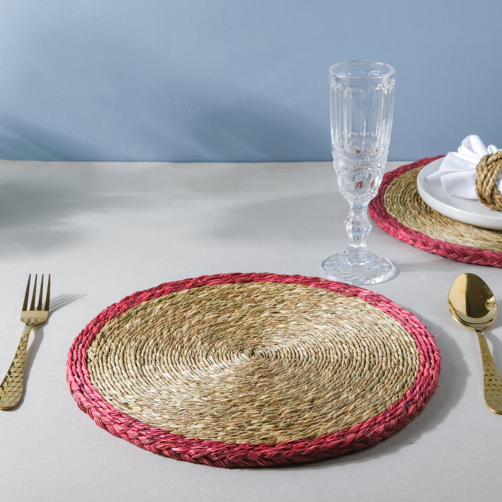 Round Sabai Trivet Red Nestasia