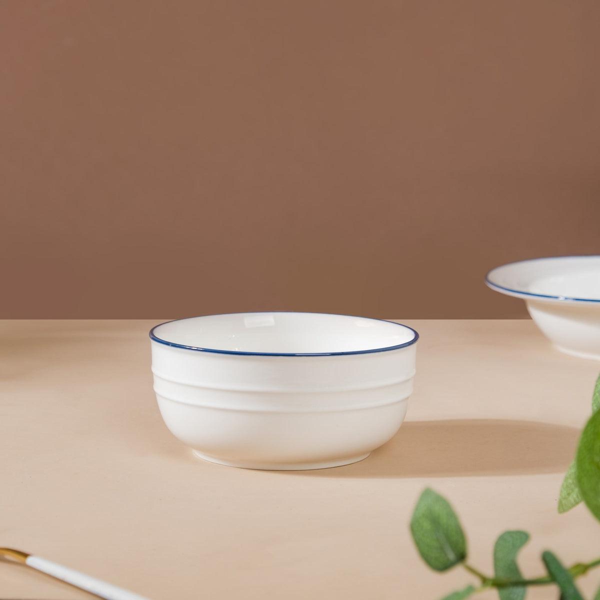 Riona Ceramic Popcorn Bowl White And Blue 400 ml Nestasia
