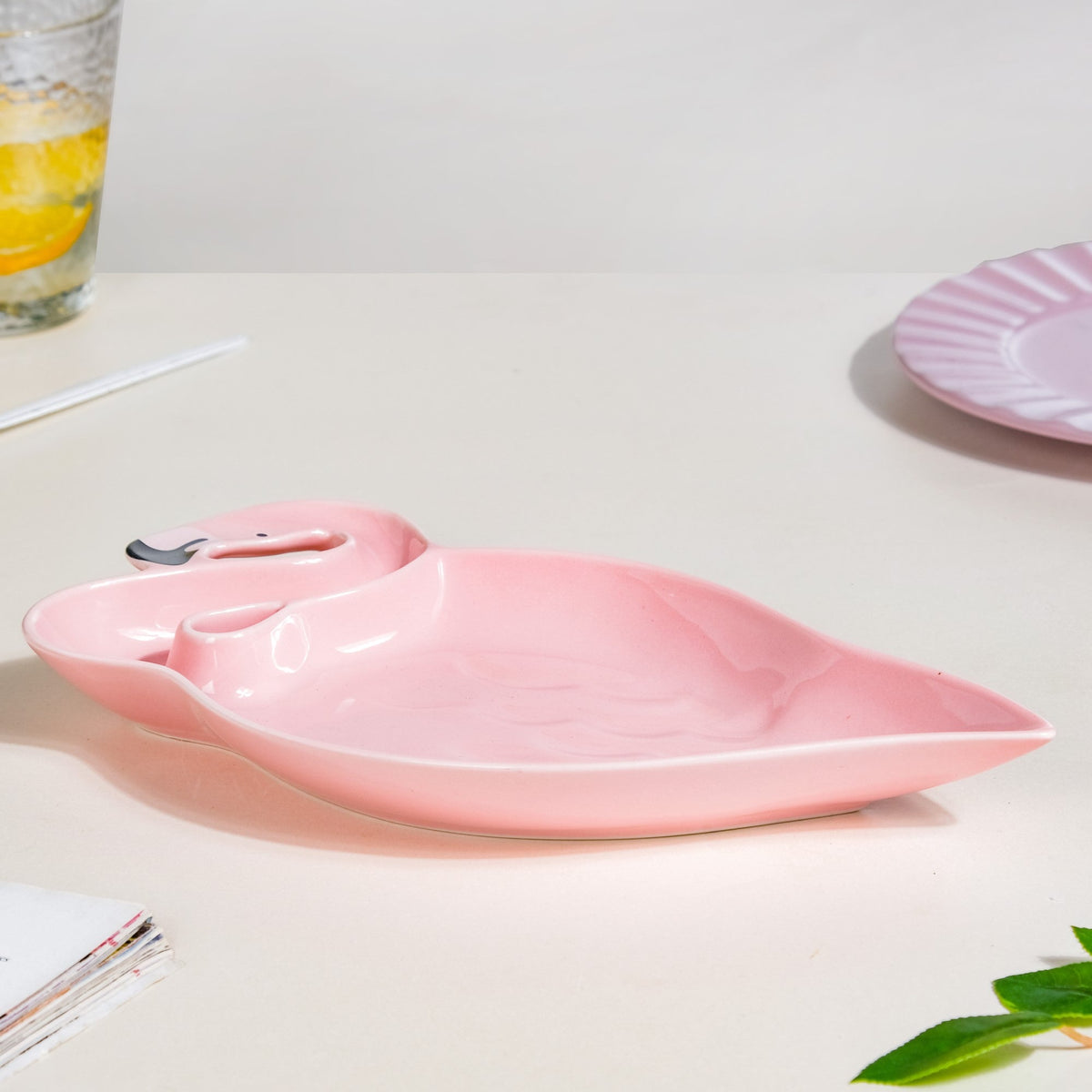 Flamingo Dish Nestasia