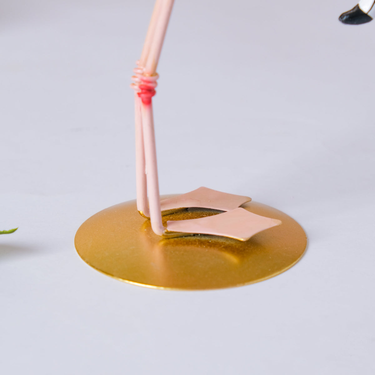 Pink Flamingo Bending Nestasia