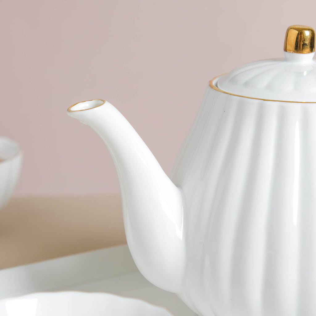White Truffle Ribbed 1 Litre Teapot With Set of 4 Cups 150 ml Nestasia
