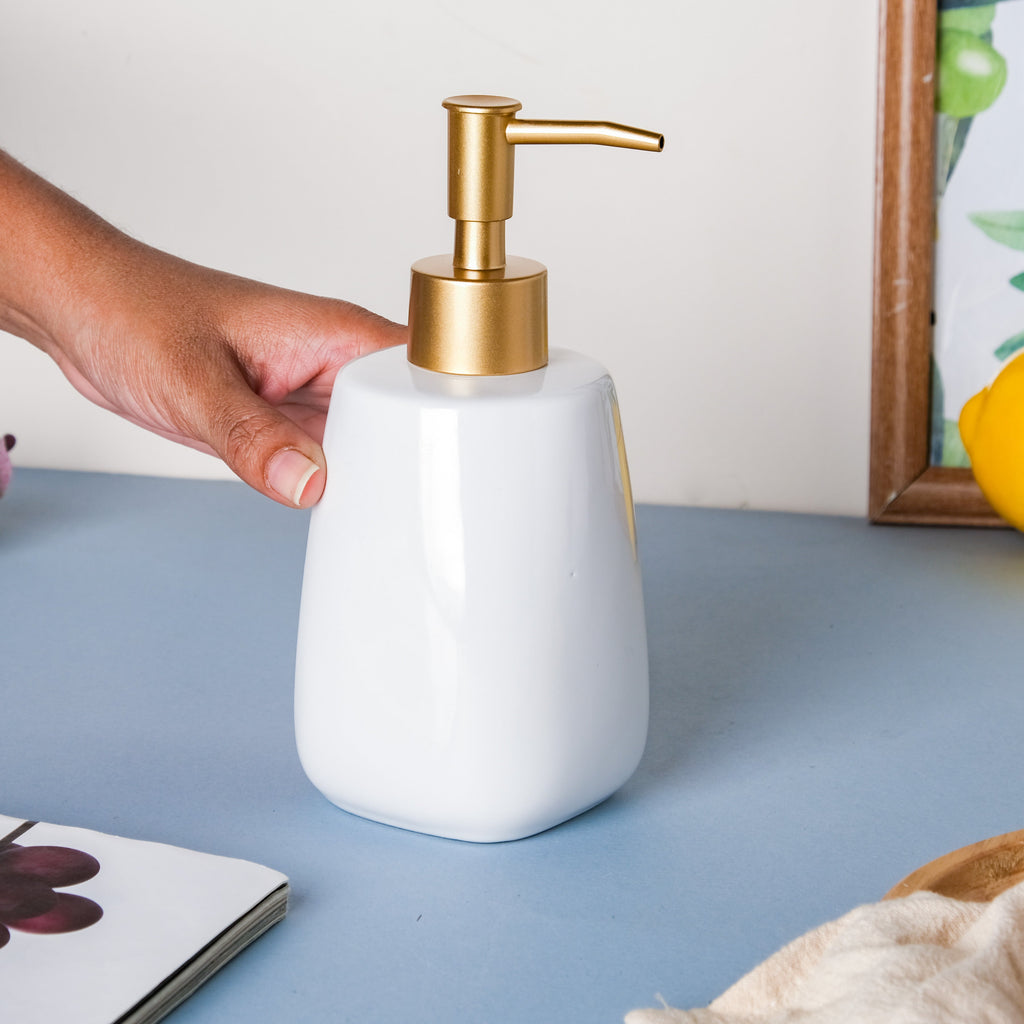 White Fancy Lotion Pump Bottle Nestasia
