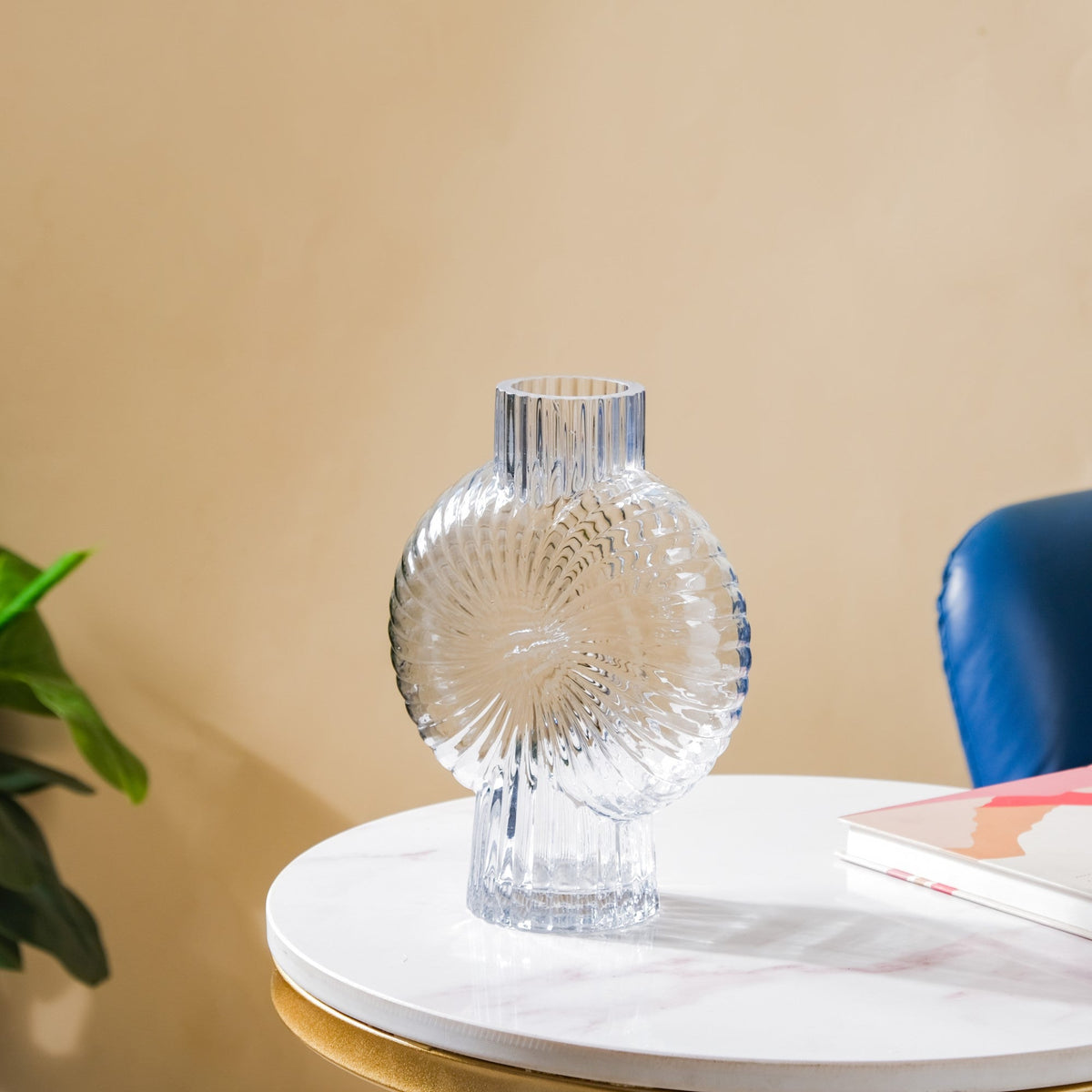 Conch Shell Textured Glass Vase Nestasia