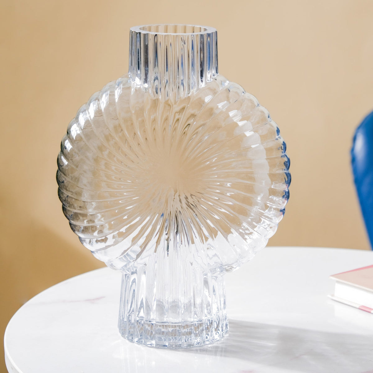 Conch Shell Textured Glass Vase Nestasia