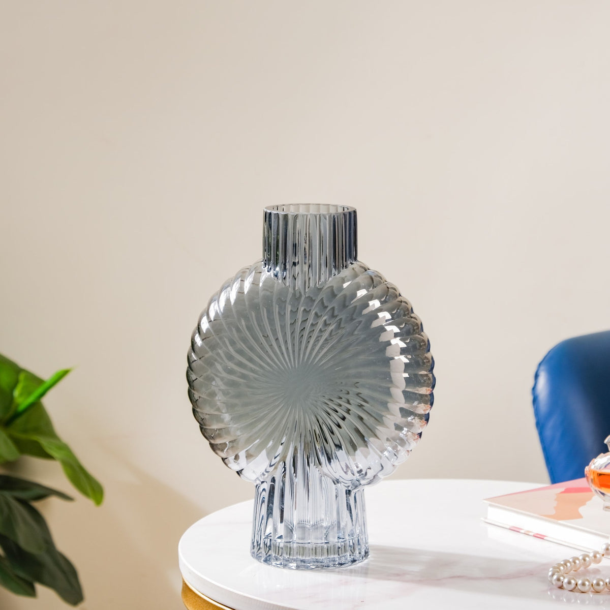 Vortex Glass Vase Grey Nestasia