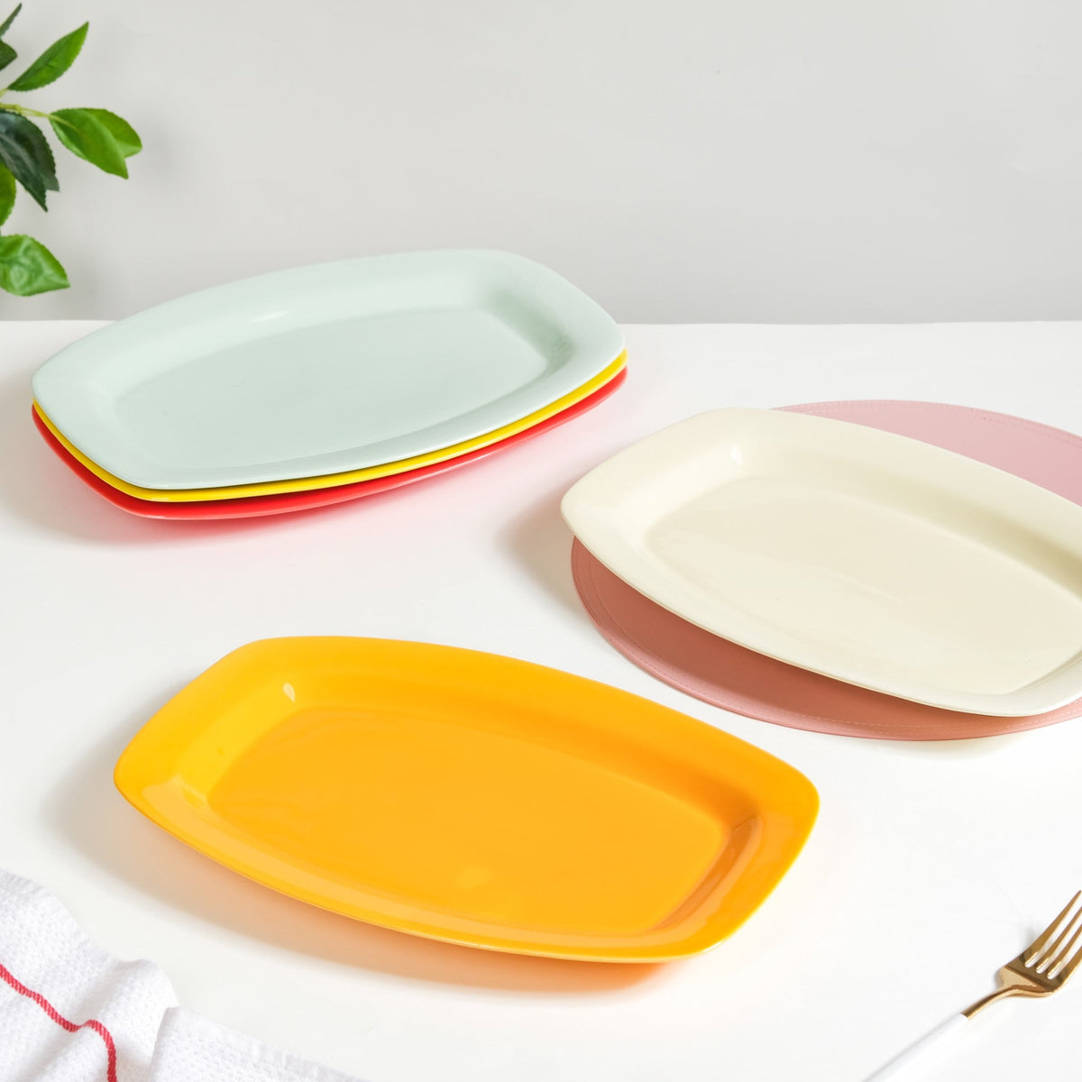 Colourful Trays Nestasia