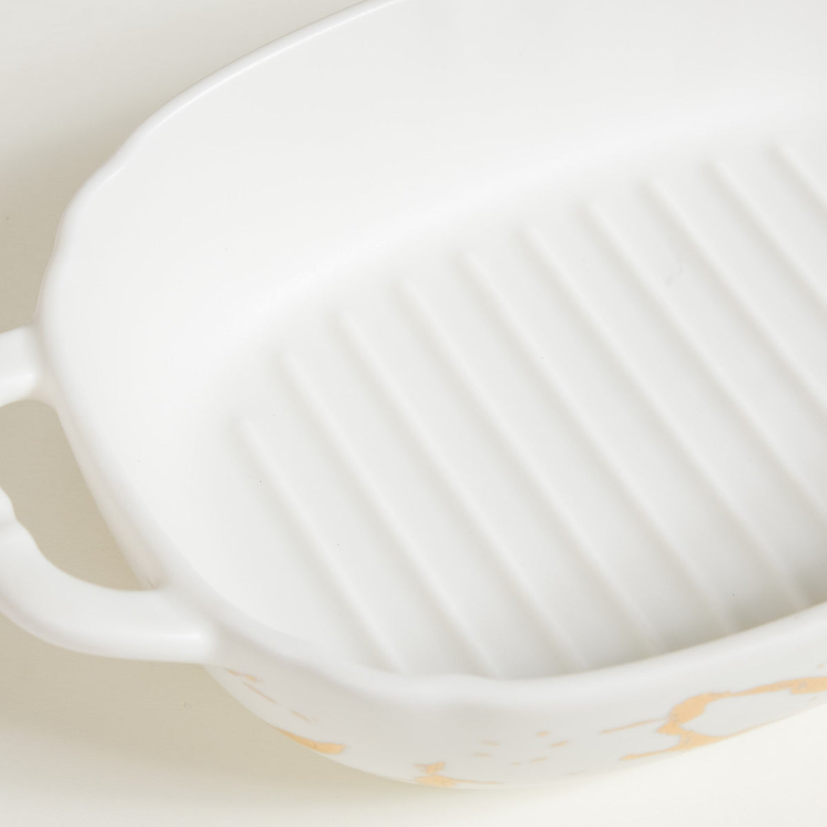 Grill Dish With Handles Nestasia