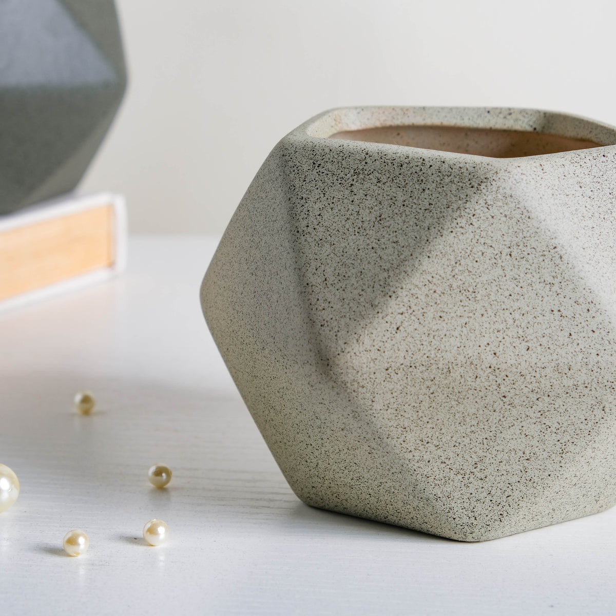 Light Grey Abstract Plant Pot Nestasia