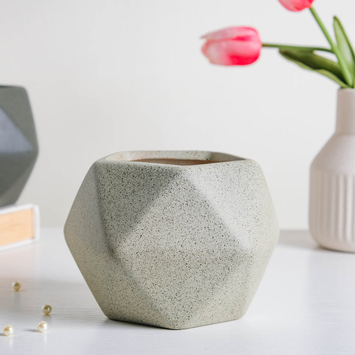 Light Grey Abstract Plant Pot Nestasia