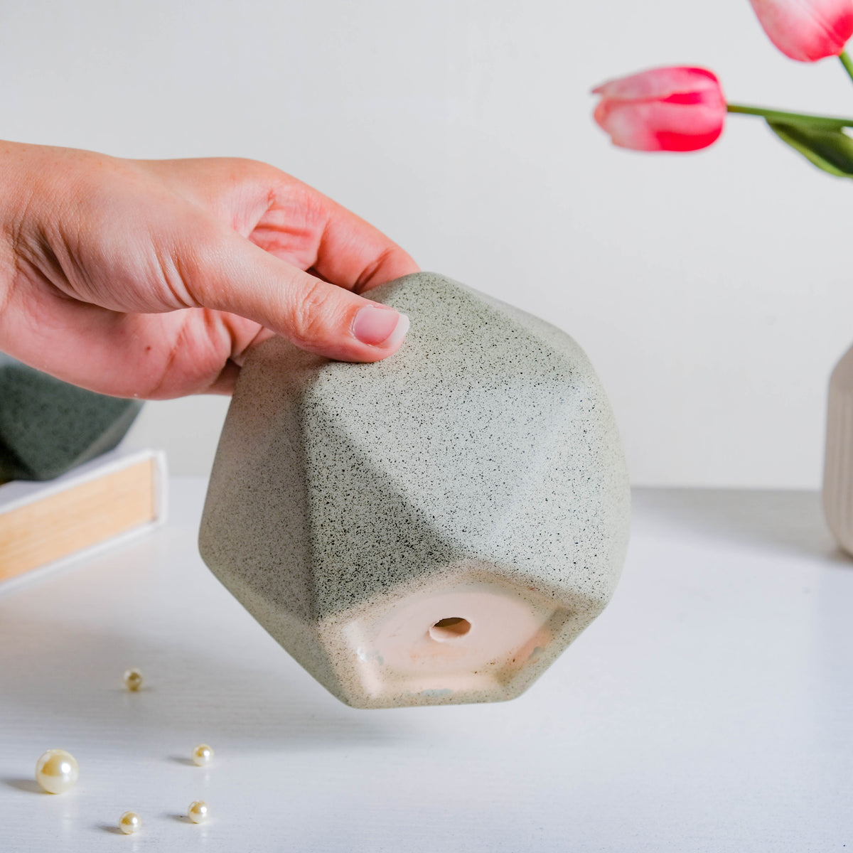 Light Grey Abstract Plant Pot Nestasia