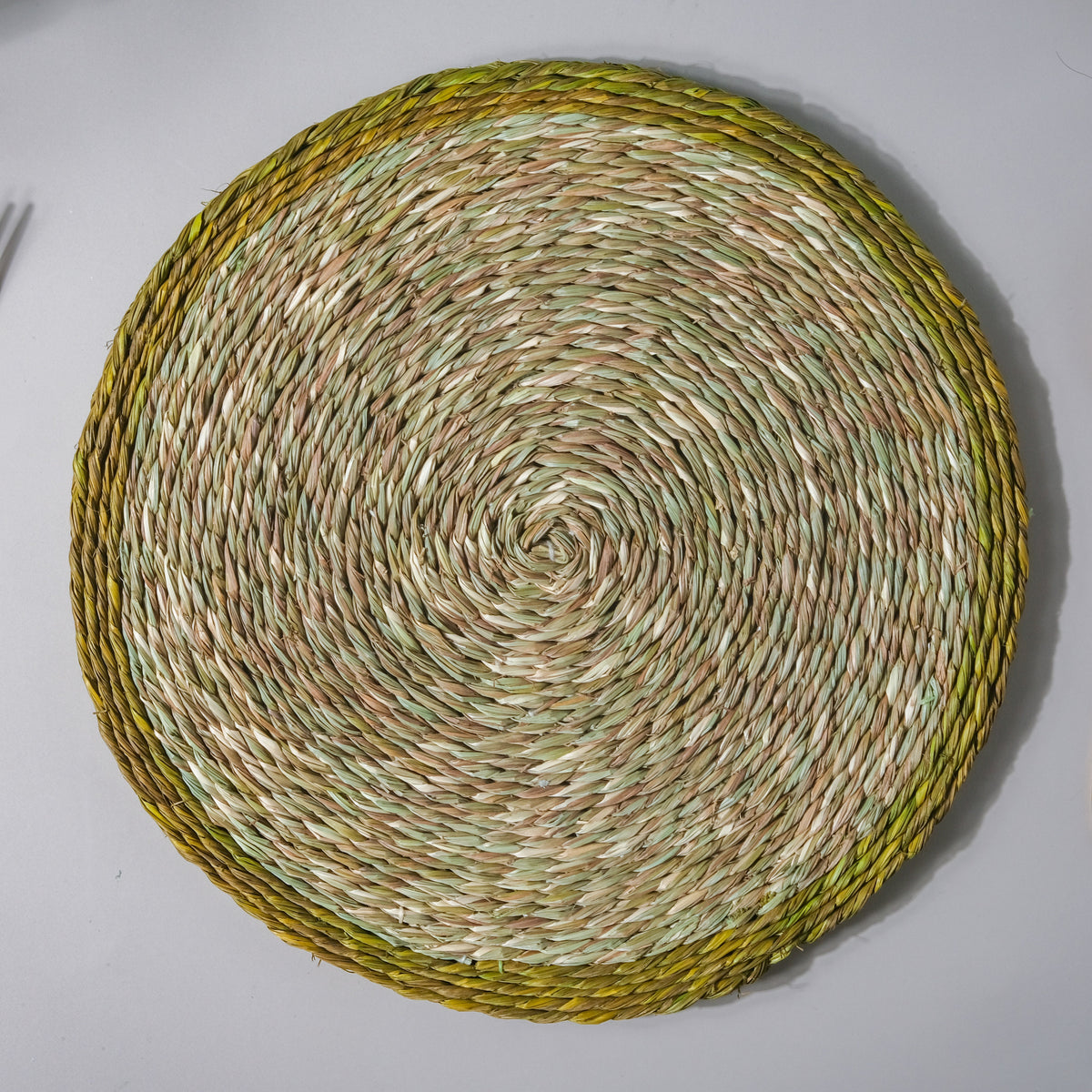 Round Sabai Trivet Green Nestasia