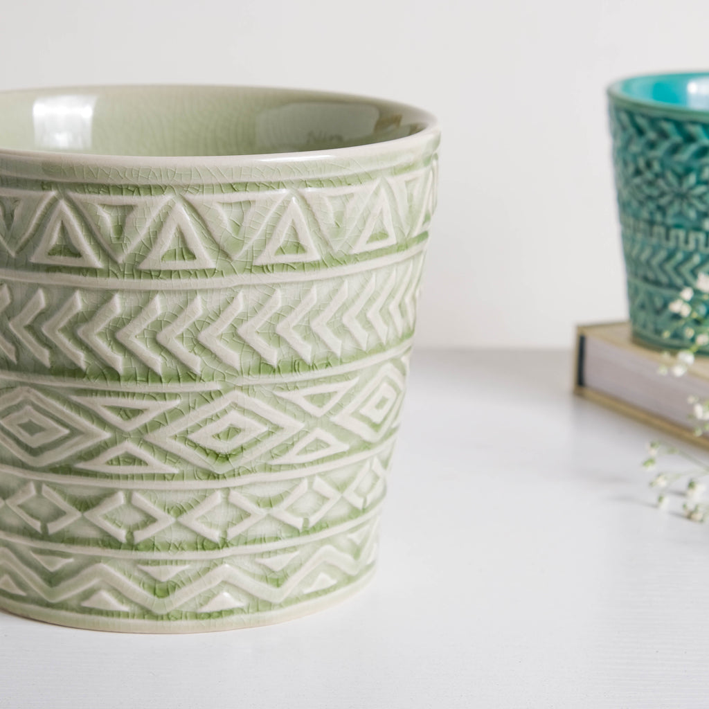 Intricate Texture Sage Green Pot Nestasia