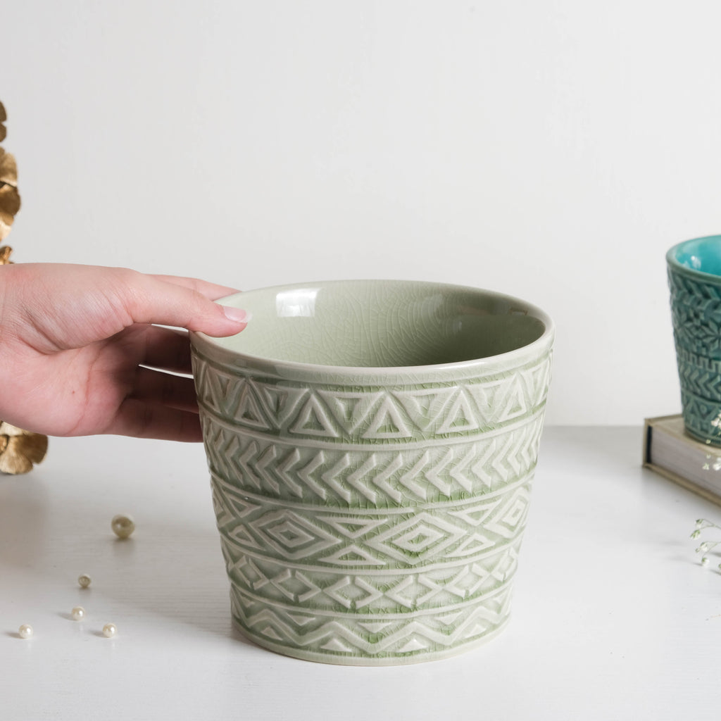 Intricate Texture Sage Green Pot Nestasia