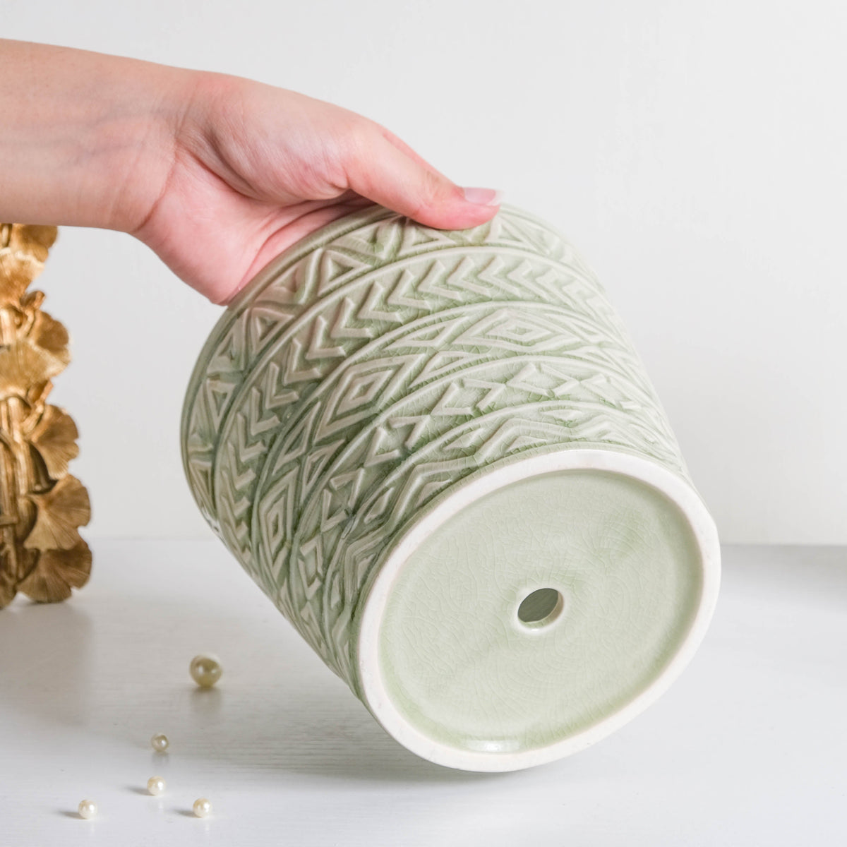 Intricate Texture Sage Green Pot Nestasia