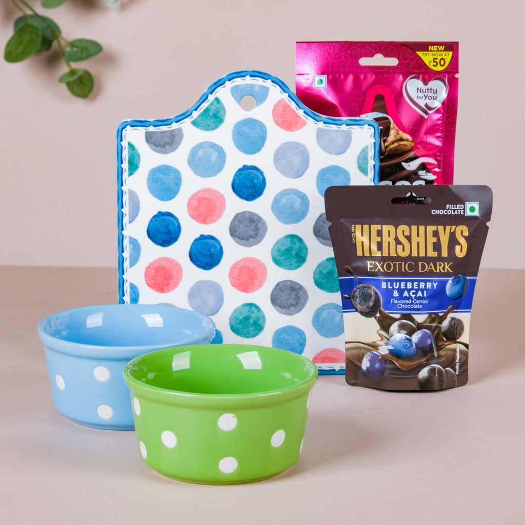 Polka Dot Bowls With Platter Snacktime Gift Hamper Set Of 5 Nestasia