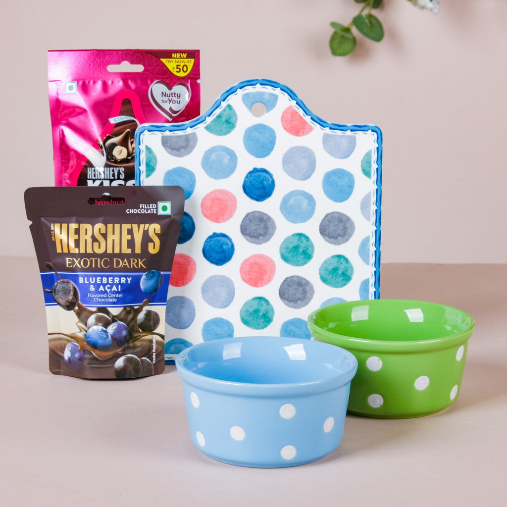 Polka Dot Bowls With Platter Snacktime Gift Hamper Set Of 5 Nestasia