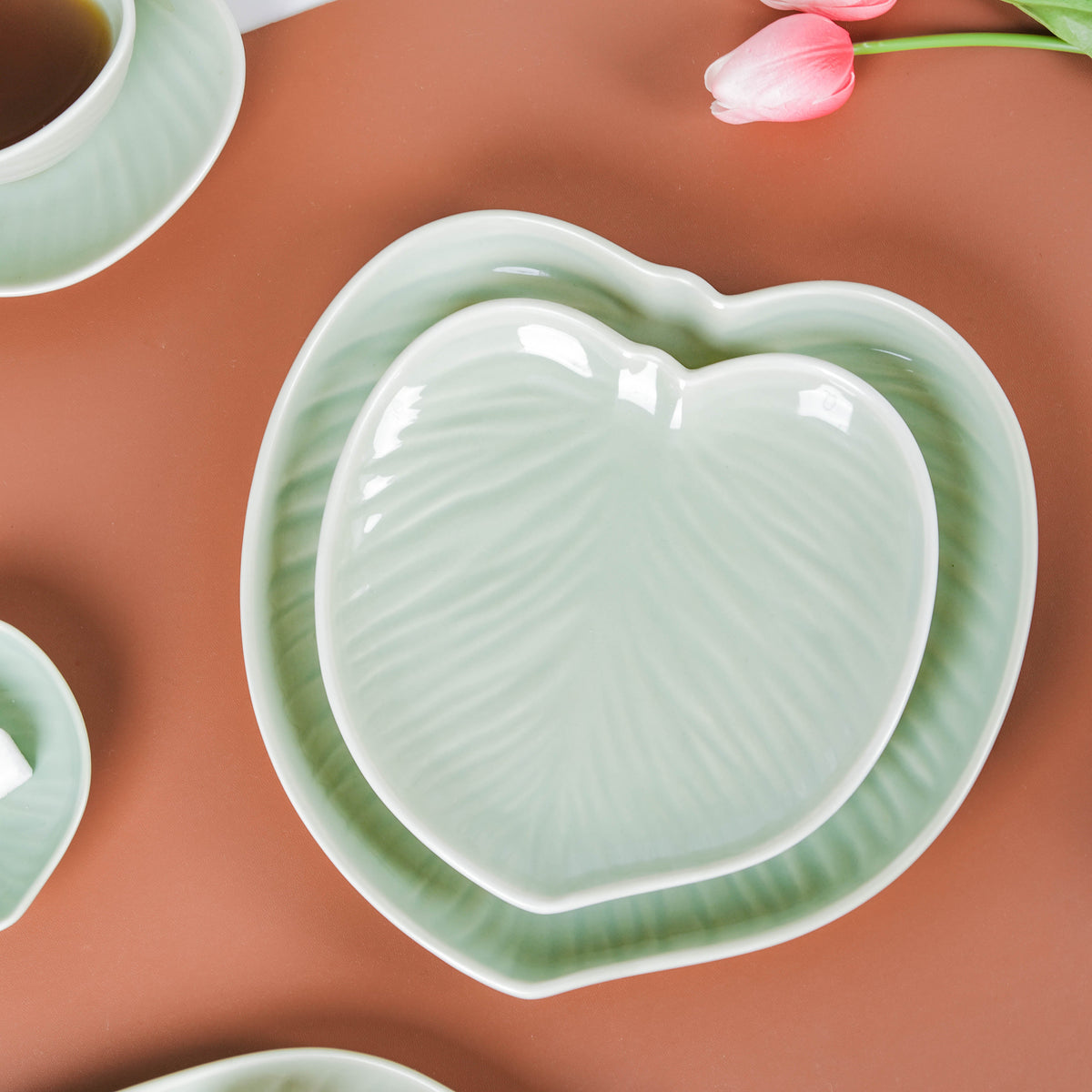 Taro Leaf Small Snack Plate 7 Inch Nestasia