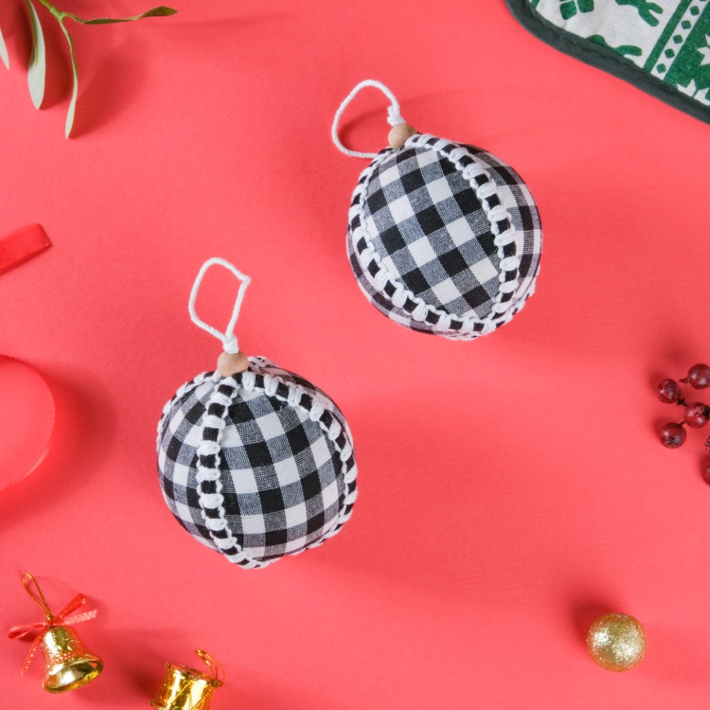 Plaid Christmas Ball Ornament Set Of 2 Nestasia