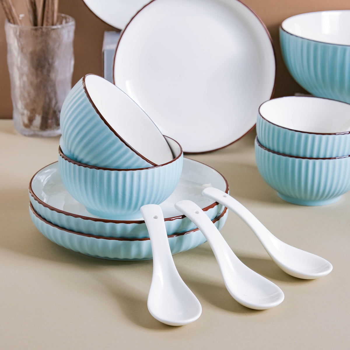Azure 18 Piece Soup Salad Set For 4 Nestasia
