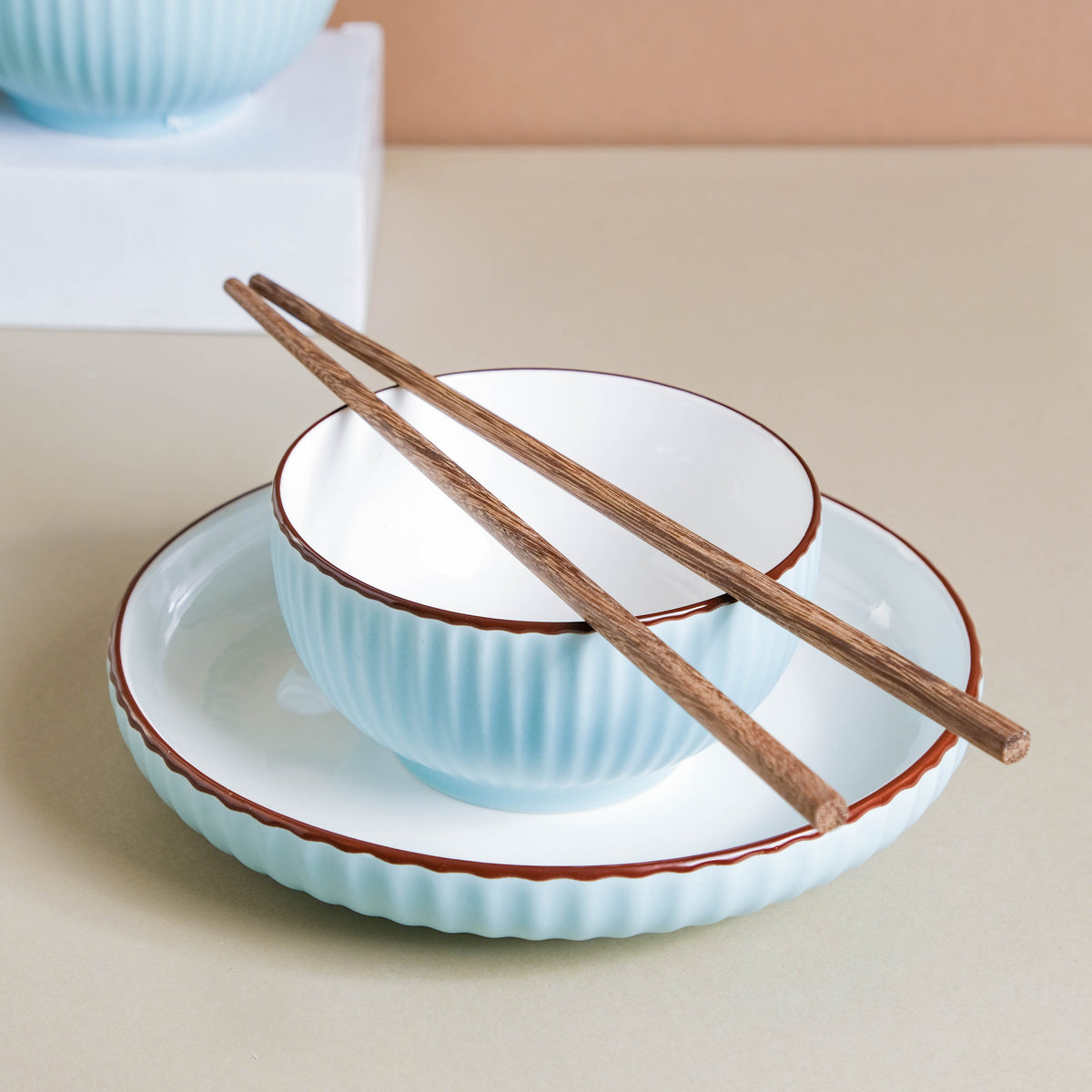 Azure 18 Piece Soup Salad Set For 4 Nestasia