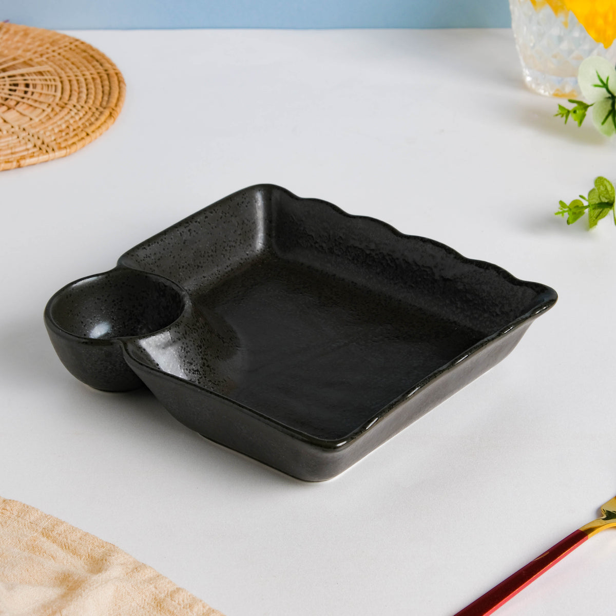 Ebony Black Chip and Dip Plate Nestasia