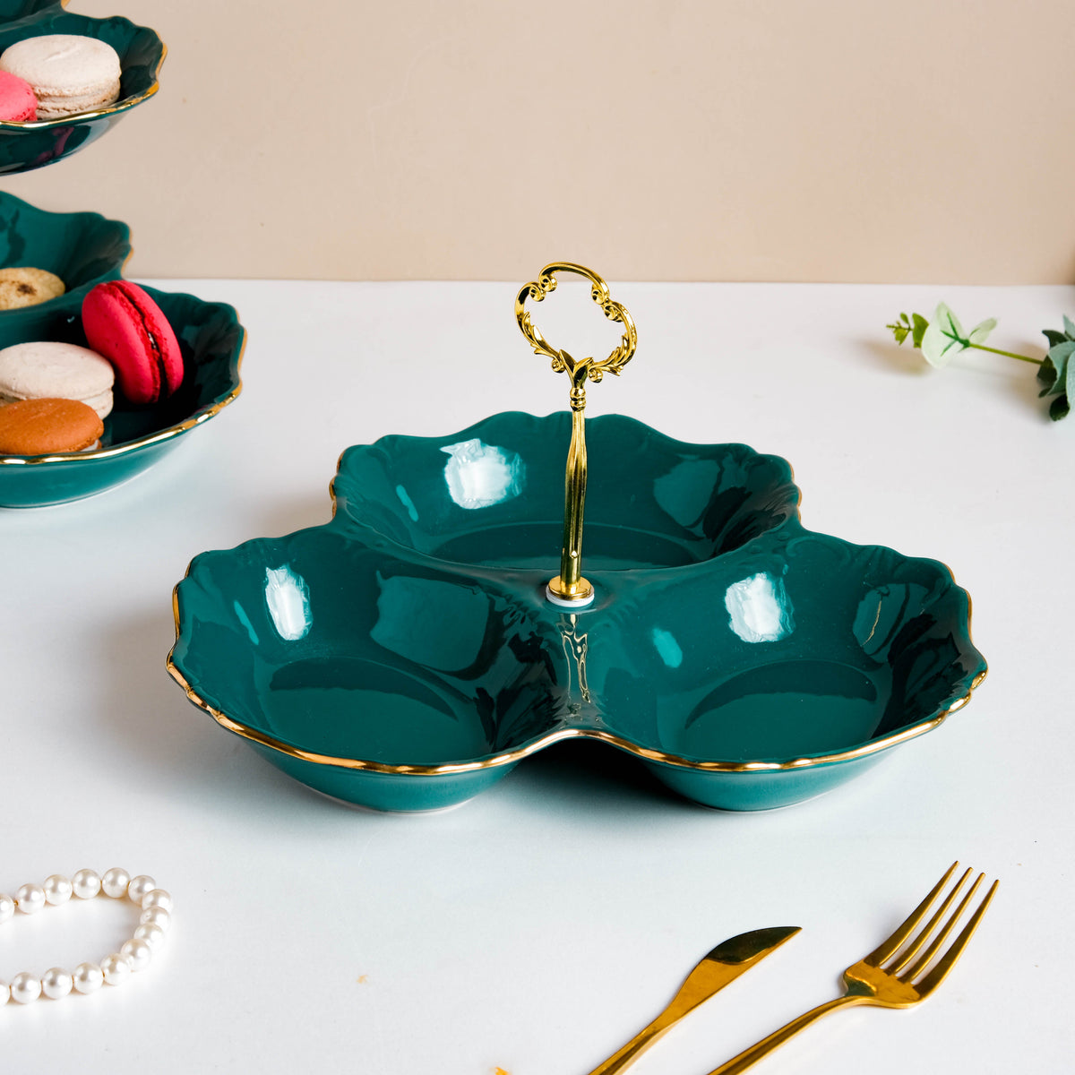 Dessert O' Clock Emerald Golden Platter Nestasia