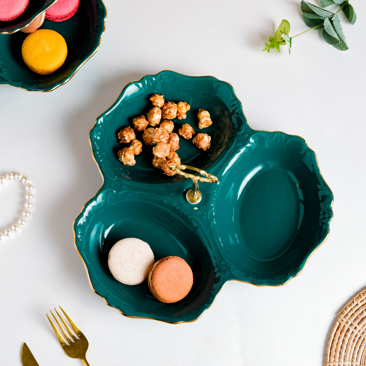 Dessert O' Clock Emerald Golden Platter Nestasia