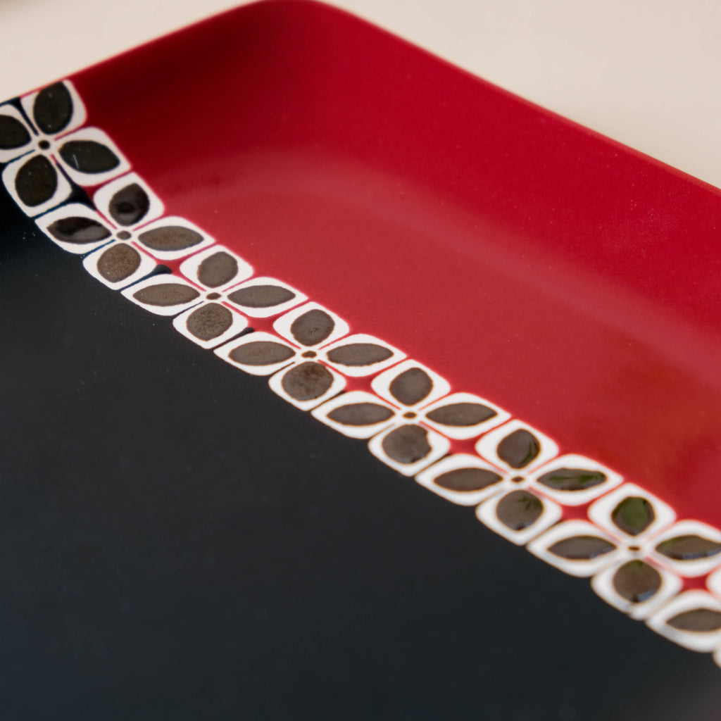 Carmine Red and Black Square Plate 8 Inch Nestasia