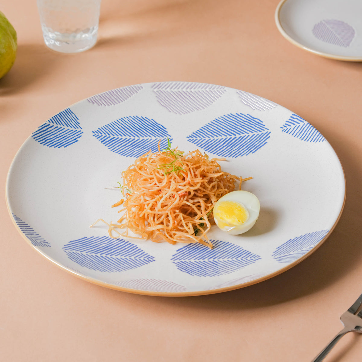 House of Eden Patterned Leaf Dinner Plate 11 Inch Nestasia