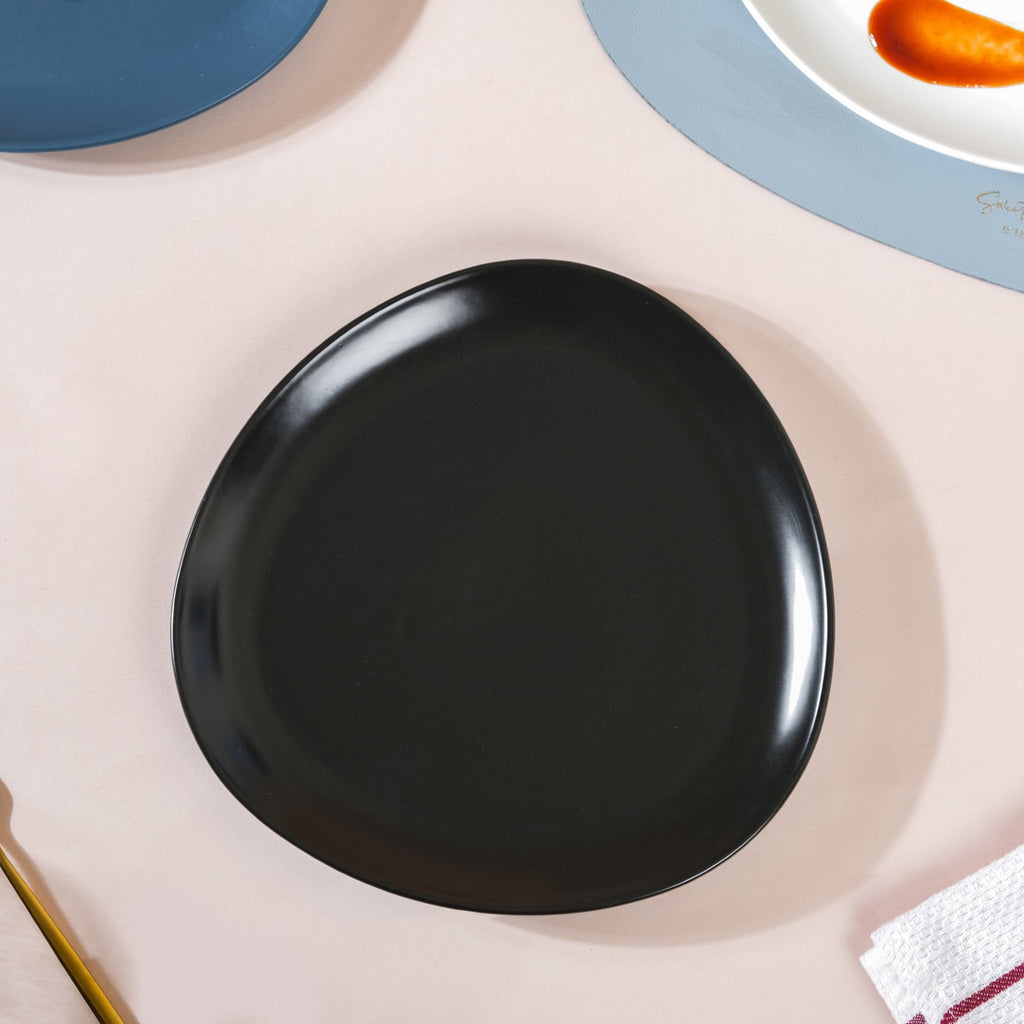 Triangle Plate Nestasia