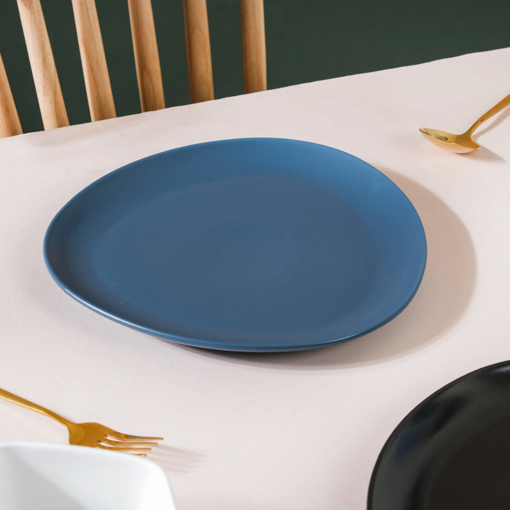 Triangle Plate Nestasia