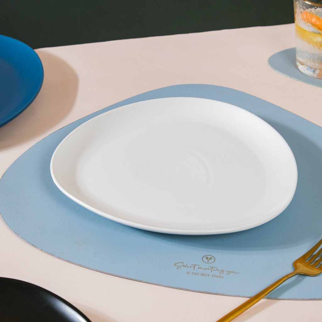Triangle Plate Nestasia