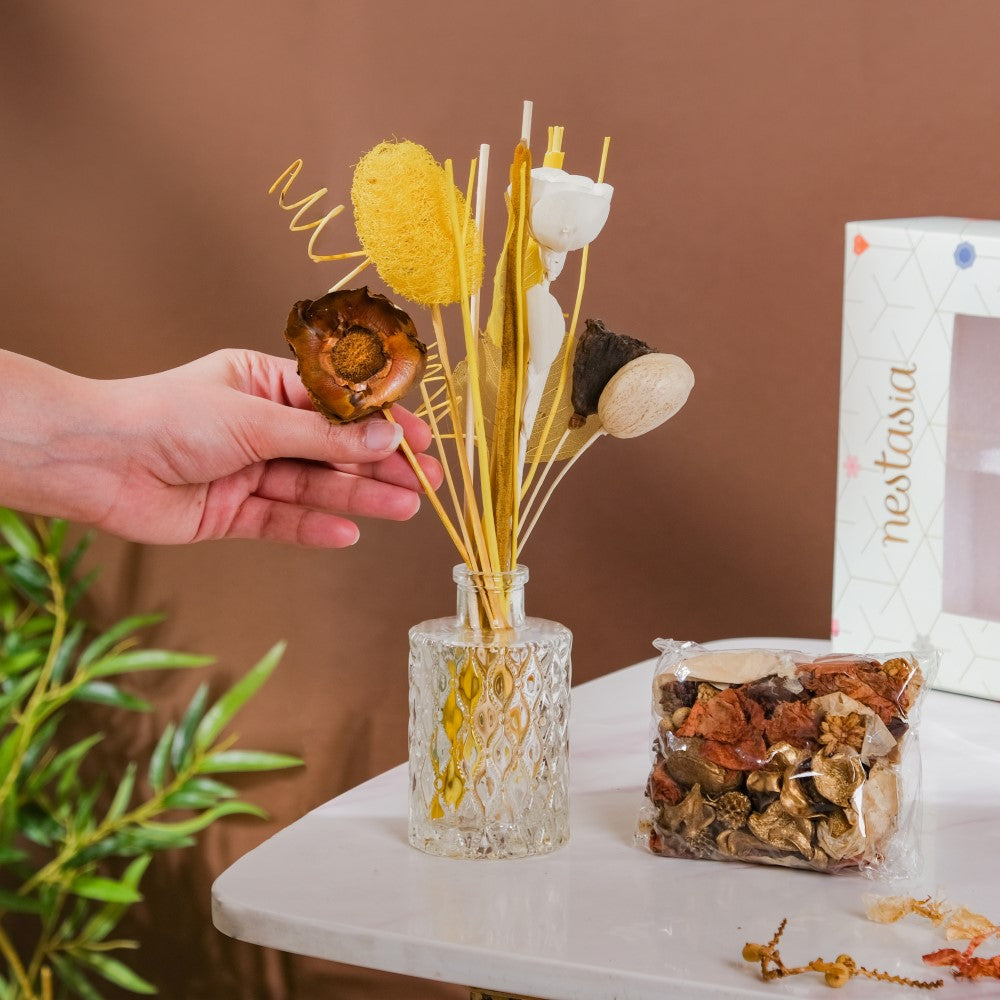 Vanilla Bouquet Reed Diffuser And Potpourri Gift Set Of 3 Nestasia