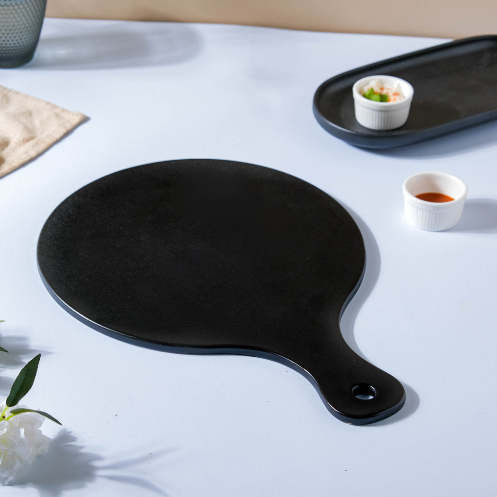 Black Pizza Platter With Handle Nestasia