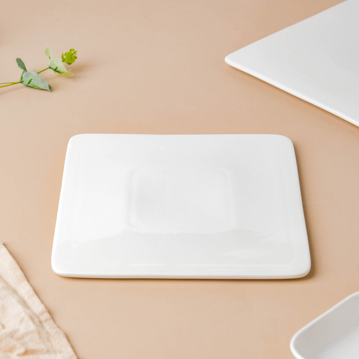 Serena Snowy White Square Platter Small Nestasia