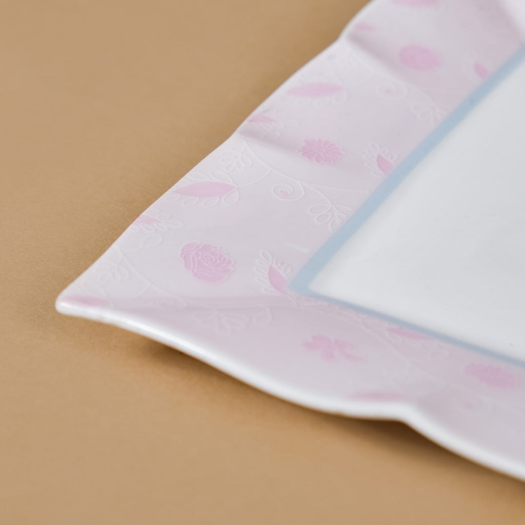 Riona Ceramic Platter White And Pink 9 Inch Nestasia