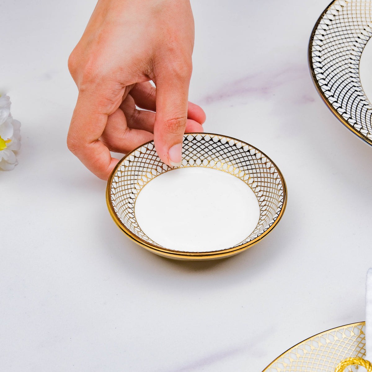 Aurelea Dessert Plate Nestasia