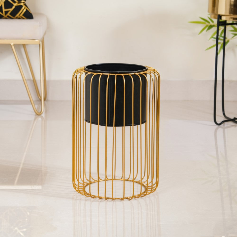 Chic Floor Planter With Gold Stand Nestasia