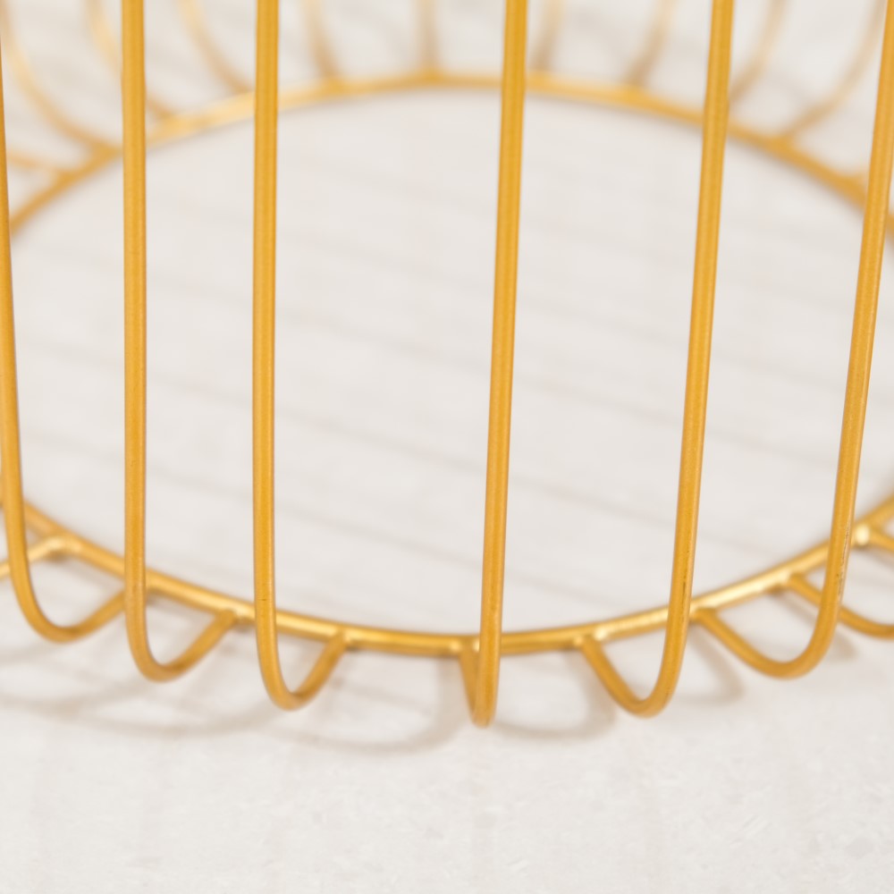 Chic Floor Planter With Gold Stand Nestasia