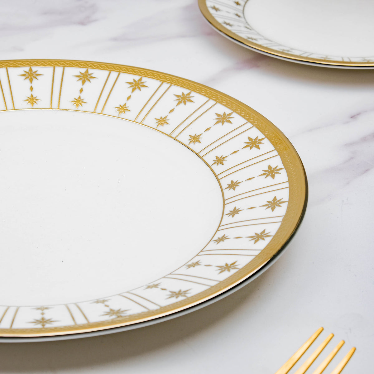 Aurelea Striped Dinner Plate Nestasia
