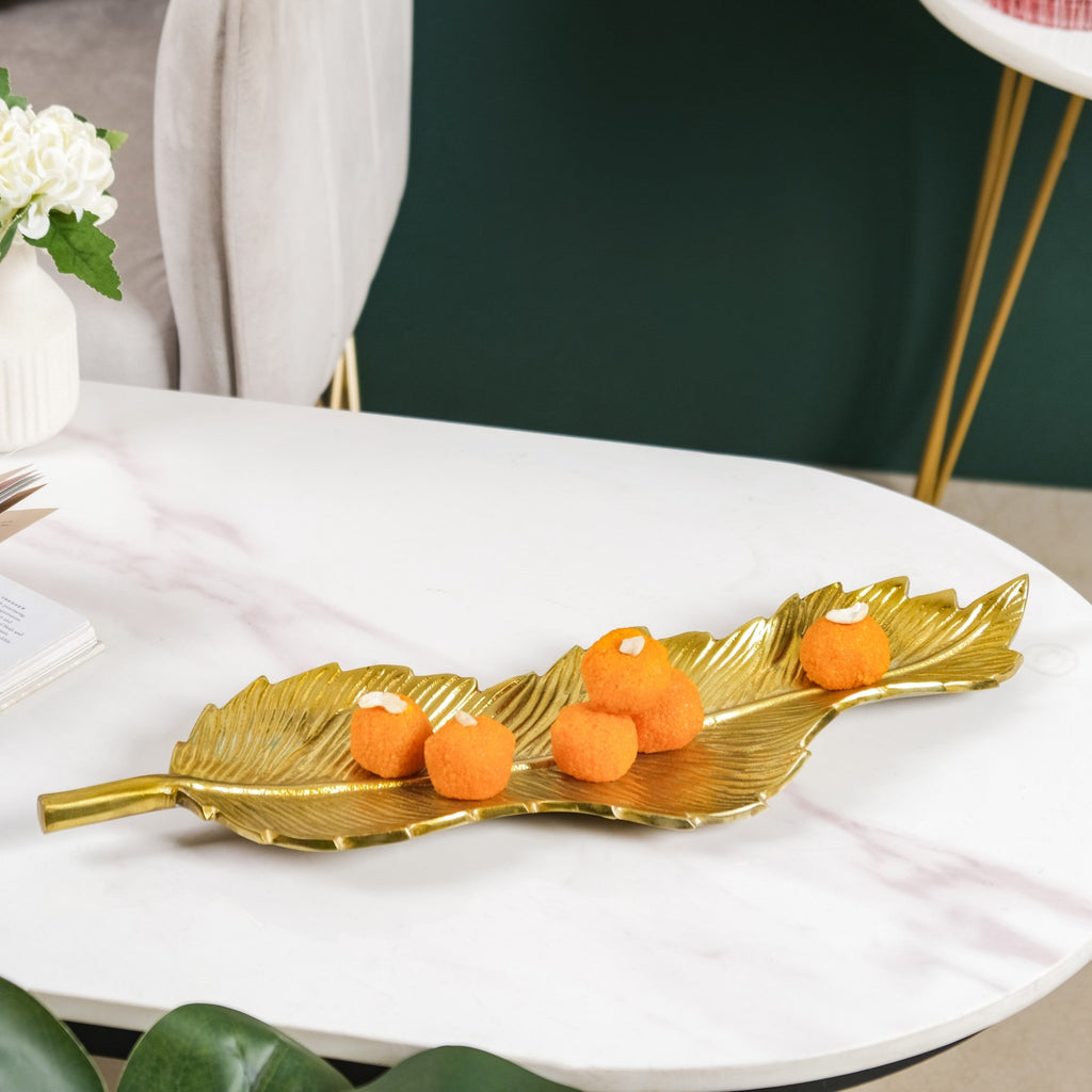 Metal Platter Gold 19 Inch Nestasia
