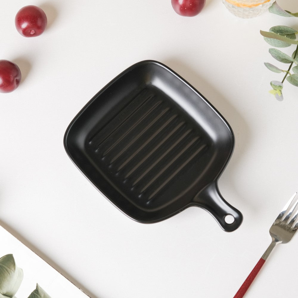 Ribbed Ceramic Baking Plate With Handle Black 250 ml Nestasia