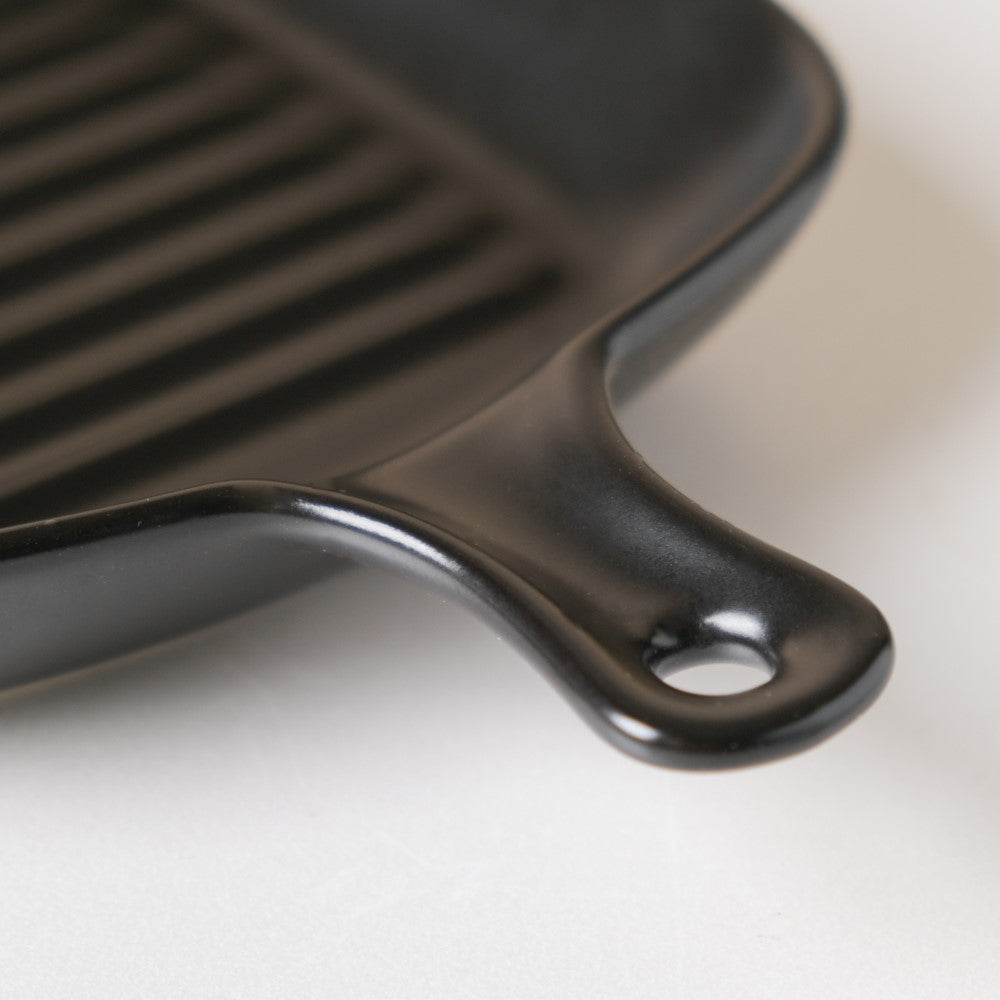 Ribbed Ceramic Baking Plate With Handle Black 250 ml Nestasia